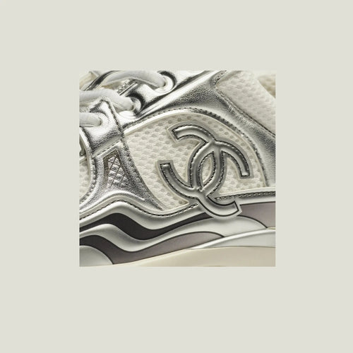CHANEL RUNNER