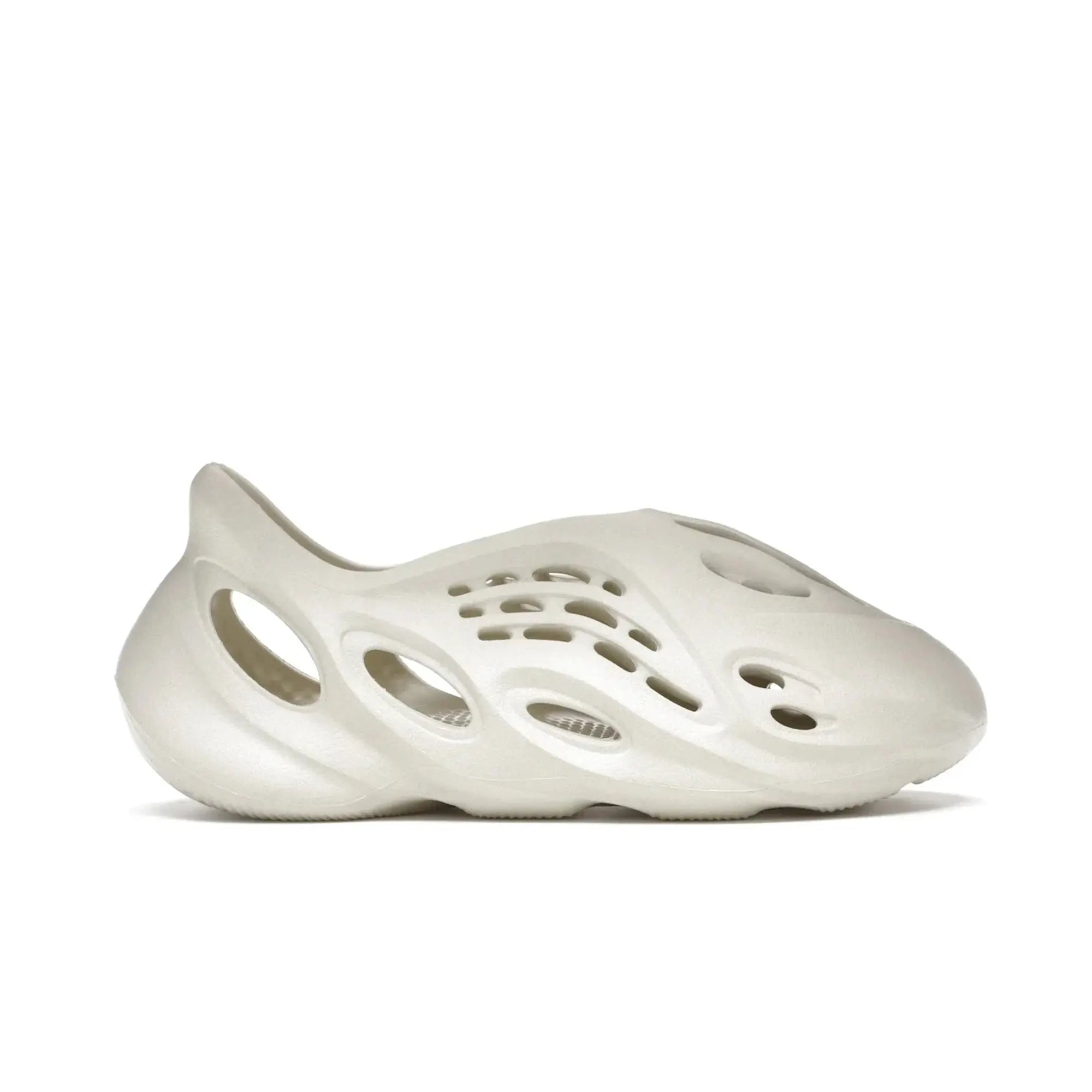 YEEZY FOAM – sneakers